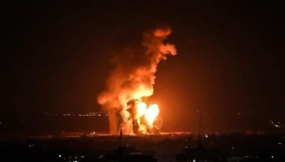 تصـاعـد التـوتـر في سوريا: انفـجارات في دمشق وغارات إسرائيلية تستهدف مواقع عسكرية