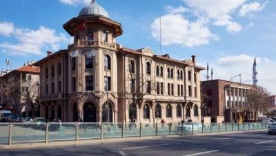 ما حقيقة تعيين دنيز بوستاني في مركز يونس إمره بدمشق؟ مصادر تكشف التفاصيل