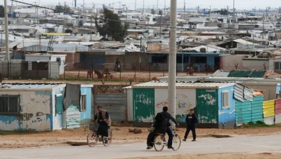 تمديد صلاحية بطاقات الخدمة للسوريين في الأردن