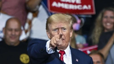 ترامب ينفق 200 دولار على وجبة برغر!