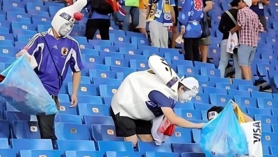 بالصور.. هكذا ترك منتخب الساموراي الياباني غرفهم بعد الفوز