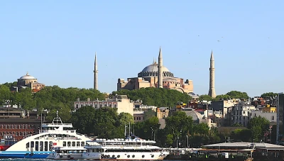 دول أغلقت قنصلياتها باسطنبول