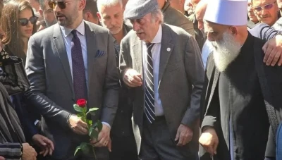 وليد جنبلاط: شمس الحرية أشرقت على سوريا ونؤكد تمسكنا بالحقوق الفلسطينية