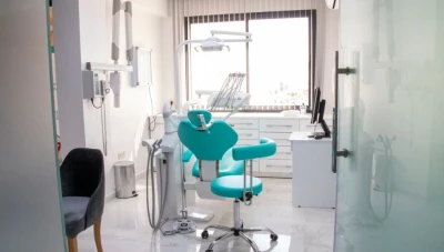 4500 طبيـب أسنان في سوريا بلا تخصص سنوياً بسـبب ضـعف القـدرة الاستيـعابيـة