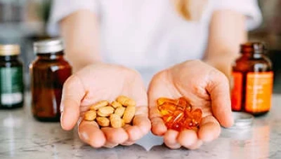 فيتامينات تعمل بشكل أفضل معًا: فهم التآزر الغذائي وأهميته للصحة