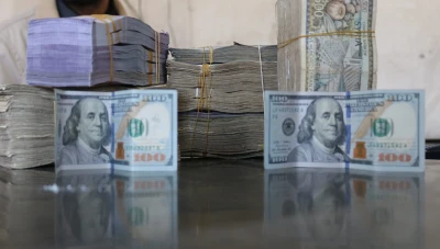 ارتـفاع الضـرائـب وسعر الدولار الجـمـركي يدفعان التجـار إلى التـهـ.ـريـب في سوريا