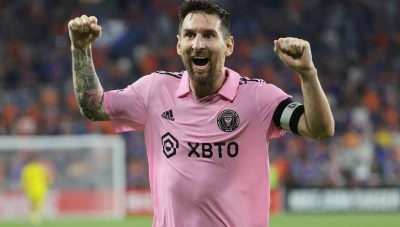 ليونيل ميسي يتـقاضى راتـباً يفـوق مجموع رواتـب 22 نادياً في الدوري الأمـيركي