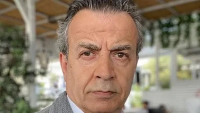 عدنان أبو الشامات ينـتقد سـلوكيات غير حضارية في قلب دمشق: نفايات تحت أعمـدة الكـهرباء!