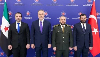 دعوة تركية للتنظـ.ـيمات المسـ.ـلحة في سوريا.. وتنسيق دفاعي متسارع مع دمشق