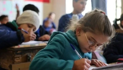 وزارة التـربية والتعـليم تعـلن تعـديـلات جديـدة على المـناهج الدراسـية في سوريا لعام 2025