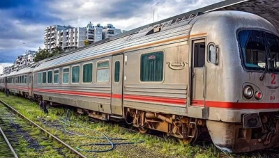 رحلة موثوقة واقتصادية: المؤسسة العامة للخطوط الحديدية السورية وبرنامج نقل الركاب والحسومات السخية