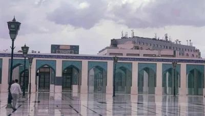 وصول أول مجموعة سياحة دينية إلى مقام السيدة زينب بريف دمشق قادمة من البحرين عبر معبر نصيب