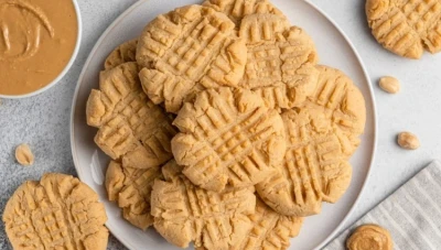 قطعة بسكويت تنـهي حـياة فنانة مشهورة