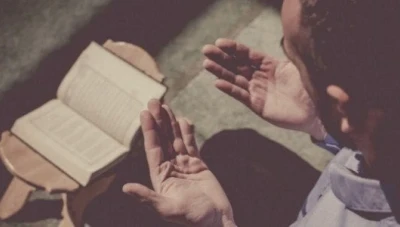 أركان الإسلام والإيمان: الأسس الأساسية للحياة الدينية