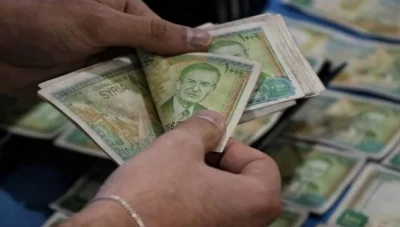 الليرة السورية تتراجع مجددًا بعد يومين من التحسن