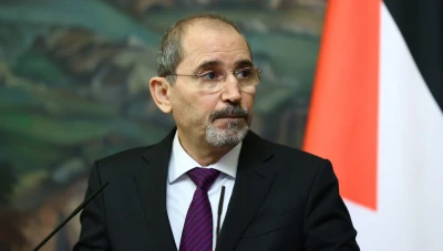 زيـارة تاريـخيـة: أيمـن الصـفدي في دمشق لتعـزيـز العـلاقات الثنـائـية