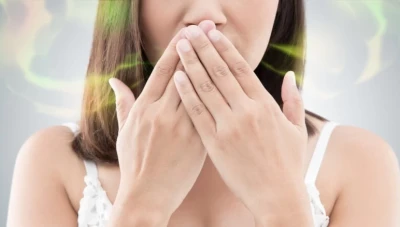 رائحة الفم الكريـ.ـهة تشير إلى مخـاطر صـحية كبيرة