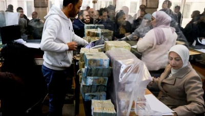 أبازيد: شطـب 300 ألف موظـف زيـادات في الرواتب بعد سقـوط النظام السوري