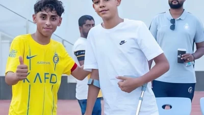 ابن كريستيانو رونالدو بالعكازات