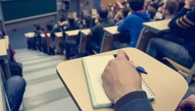 منح الاتحاد الأوروبي بقيمة 500 يورو للطلاب الجامعيين