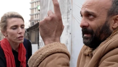 كلاريسا وارد تفوز بجائزة دانيال بيرل للصحافة والنزاهة بعد الجدل حول تقريرها عن سجن صيدنايا