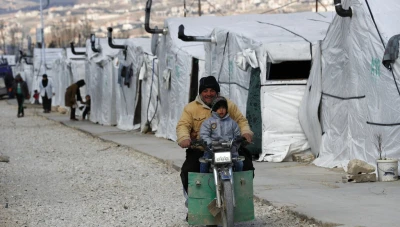 اللاجئون السوريون في لبنان: بين تهديدات الترحيل وقصف الغارات الإسرائيلية