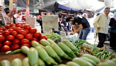 تأثير العوامل الجوية والإنتاج الوفير: تقلبات أسعار الخضر والفواكه في أسواق دمشق