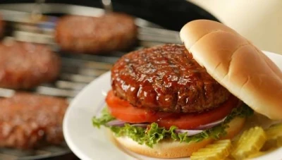 مقـتل شاب سوري بسبب سندويش همبرغر