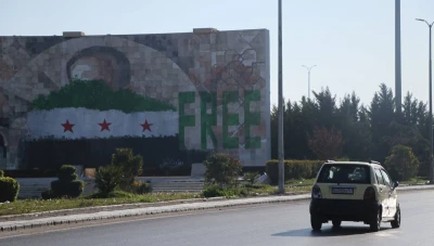 لبـنان يسـلّم 70 سورياً بينهـم ضـباط سـابقـون إلى إدارة العـمـليات العـسـكرية السورية