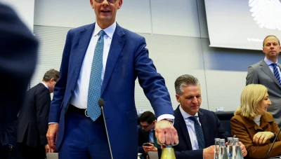 مدير إدارة الهجرة في ألمانيا يقترح إلغاء حق اللجوء الفردي واستبداله ببرامج إنسانية منظمة