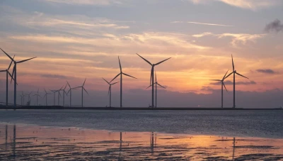 شركة مصدر الإماراتية تدرس طرحًا عام أوليًا لجمع تمويل لمشاريع الطاقة المتجددة