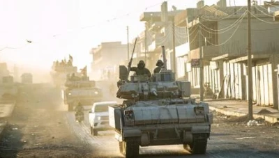 حكومة دمشق و"قسد" يناقشان إدارة حقلي العمر وكونيكو بعد انسحاب التحالف الدولي