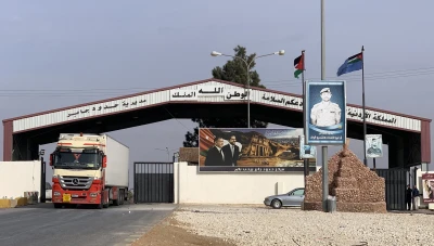 ارتفاع غير مسبوق في حركة الشاحنات بين الأردن وسوريا منذ بداية العام