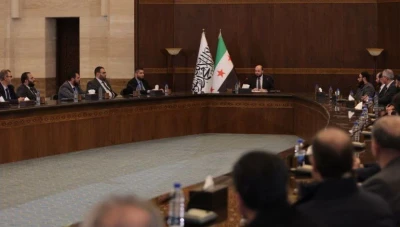 وزارة الاقتـصاد: الانتـقال إلى اقتـصاد حـر تنافـسي بـدلاً من النظـام الاشـتراكي السـابق