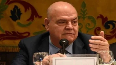 الدكتور عمرو سالم يكـ.ـشف فضـ.ـائح فـ.ـساد كـبيرة حول المنصة وسعر الصرف