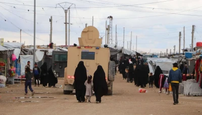 الحكومة السورية تحمّل “قسد” مسؤولية أي تبعات أمنية مرتبطة بمخيم الهول