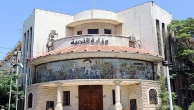 وزير يسأل : كيف حصل 32 طالبا على العلامة التامة في الثانوية