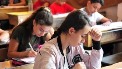 فـضـيحـة تـزويـر في امتحانات دمشق: وزارة التربية تكـشف وتتخذ إجـراءات صـارمـة