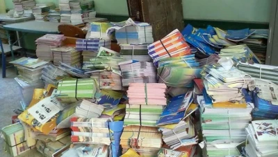 صحفي ينتقد طلاب جامعة حلب: لا تحرقوا كتب النظام بل حللوها!