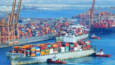 خبراء يحذرون من التفاؤل الزائد حول عوائد اتفاق ميناء اللاذقية مع شركة فرنسية وسط تحديات سياسية واقتصادية