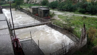 استجابة ميدانية عاجلة لمعالجة آثار العاصفة المطرية في اللاذقية