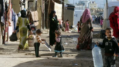 مسؤول يؤكد معظم السوريين تجوز عليهم الزكاة