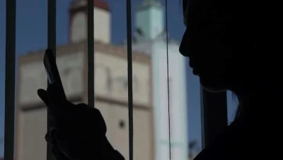 فتاة تستدرج شاب لارتكـاب جريمـتها