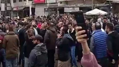 احتجاجات اللاذقية بين استنفار أمني وتحذيرات خارجية