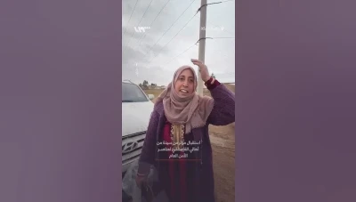 وزارة الدفاع تكرّم سيدة من القامشلي لدعمها الأمن الداخلي