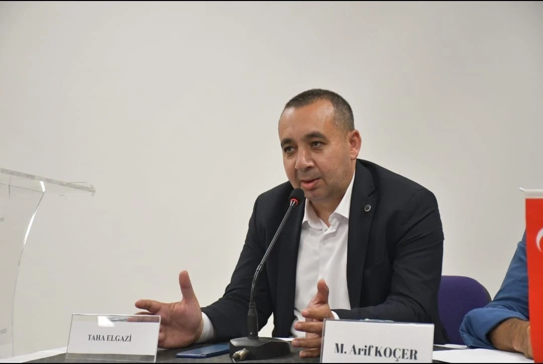 ترحيل الناشط طه الغازي وتوقيف الصحفي غسان ياسين في تركيا: تطورات مثيرة للقلق بحق سوريين بارزين