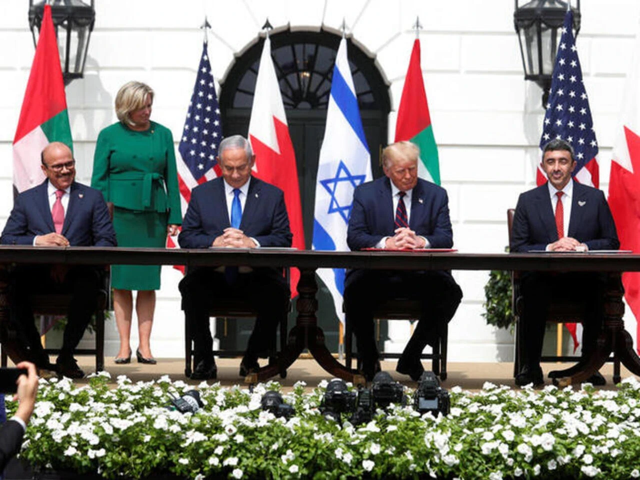 استمرار التطـبيع بين الدول العربية وإسـرائيل