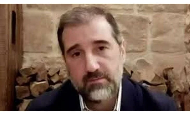 رامي مخلوف يحذّر من تجنيد شبان الساحل ويعلن جاهزية "إقليم الساحل" للإدارة الذاتية