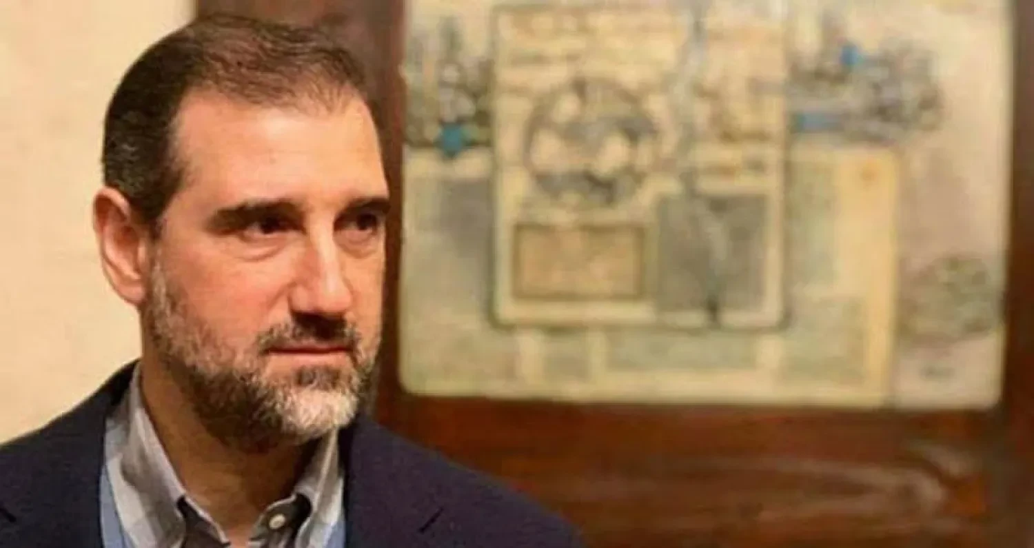 رامي مخلوف يوجه اتهامات مباشرة لضباط ومسؤولين سابقين ويتحدث عن تجويع الشعب