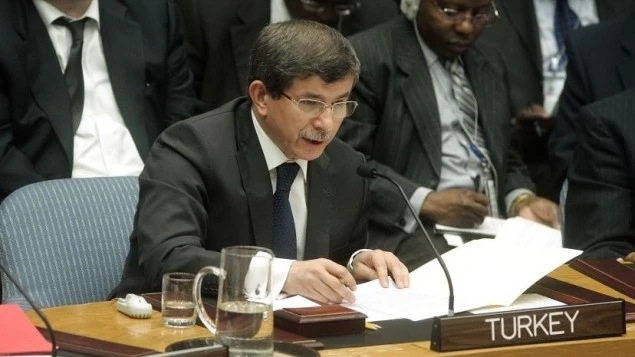 أحمد داود أوغـلو: الأسـد يـ.ـدفـع ثمـن تعنـ.ـته أمام المـ.ـبادرات التركية